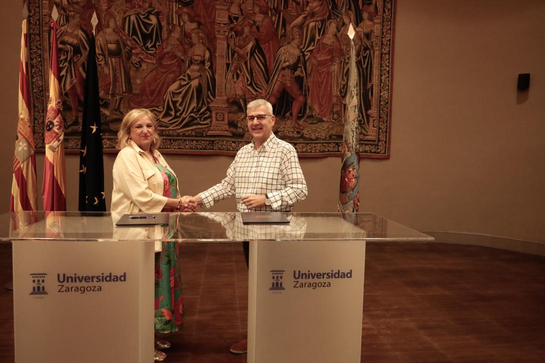 Momento de la firma del convenio